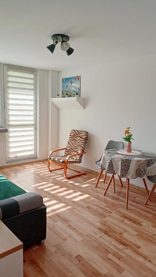 Udane Wczasy Apartment Гижицко Екстериор снимка