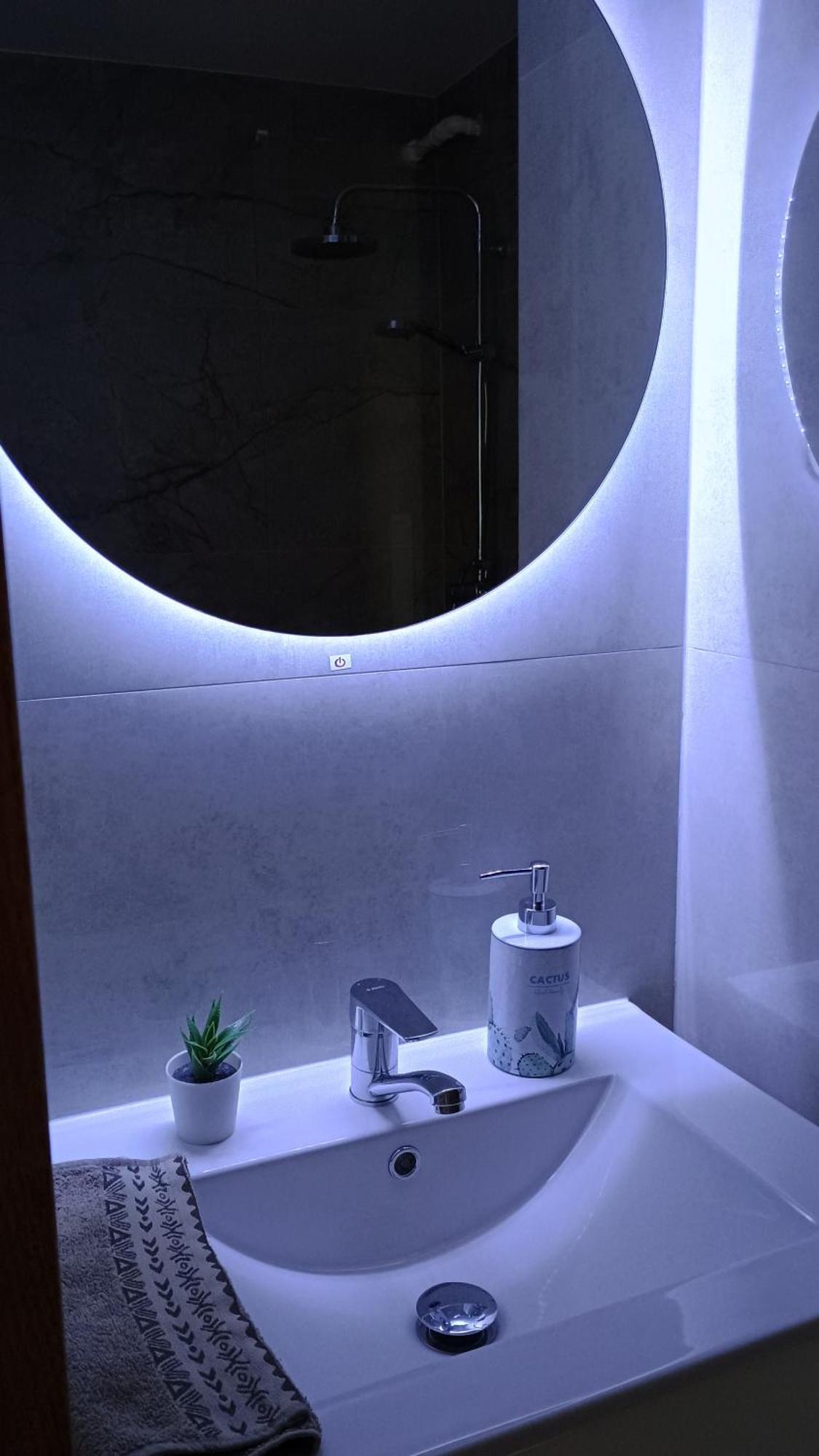 Udane Wczasy Apartment Гижицко Екстериор снимка